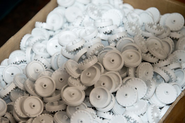 automotive plastic injection molding